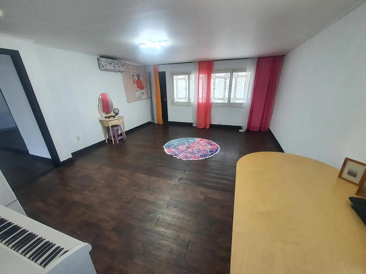 Hongdae Jin'S Paradise Hostel Seoul