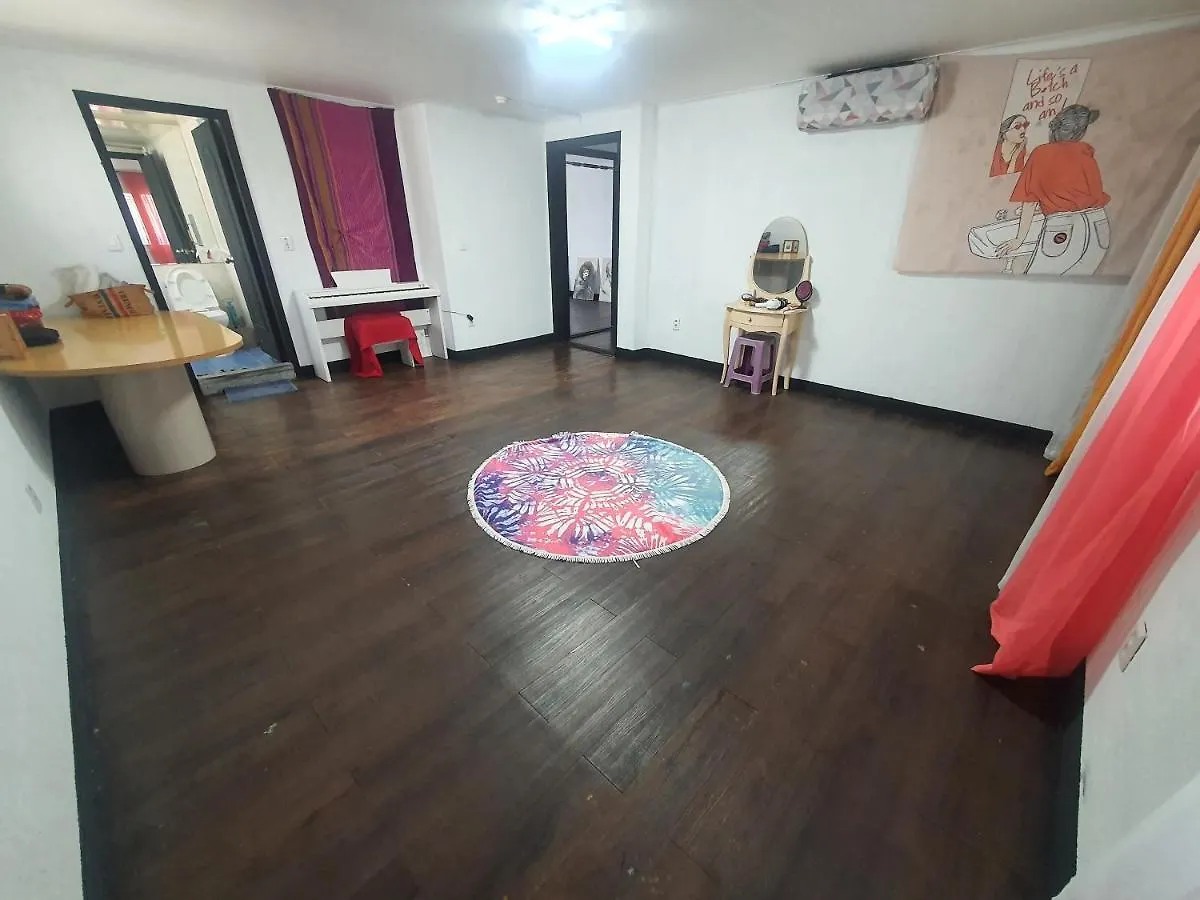 Hongdae Jin'S Paradise Hostel Seoul 0*,  South Korea